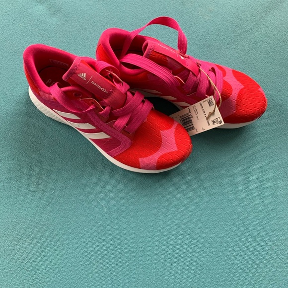 Adidas Women's Red and Pink EDGE LUX 4 X MARIMEKKO Fashion Sneakers 5-1/2M NWT - Picture 5 of 7